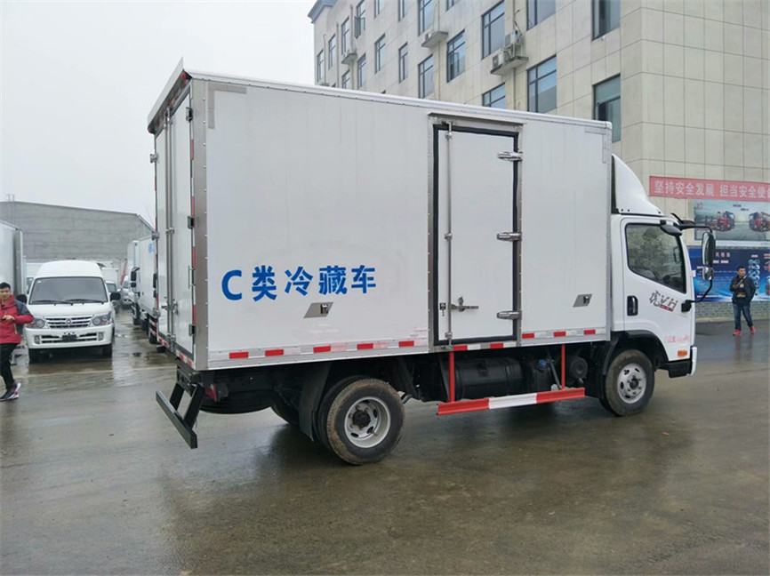 解放虎V 4.2米冷藏車(chē)