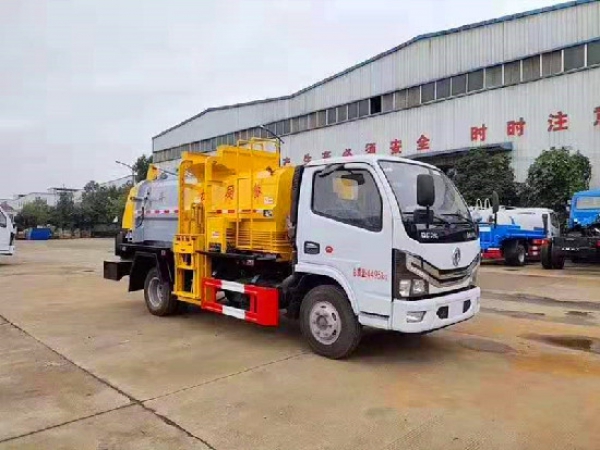 東風(fēng)小多利卡國(guó)六4方藍(lán)牌餐廚垃圾車(chē)